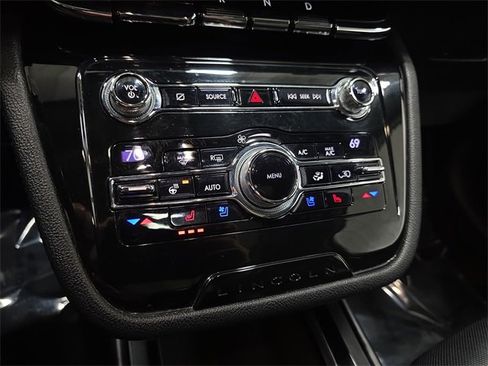 Used 2020 Lincoln Corsair Reserve w/ Equipment Group 201A image 24