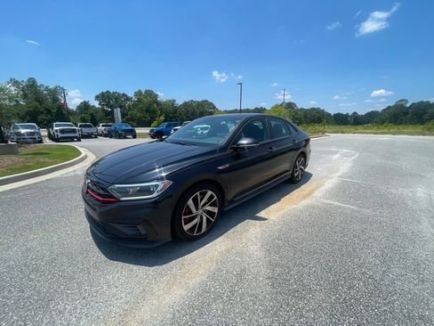 Used 2020 Volkswagen Jetta GLI FWD image 3