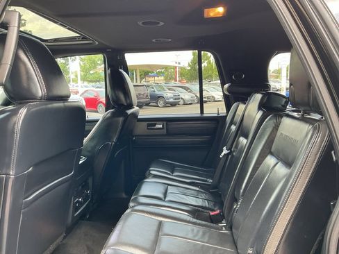 Used 2017 Ford Expedition EL Platinum AWD/4WD image 22