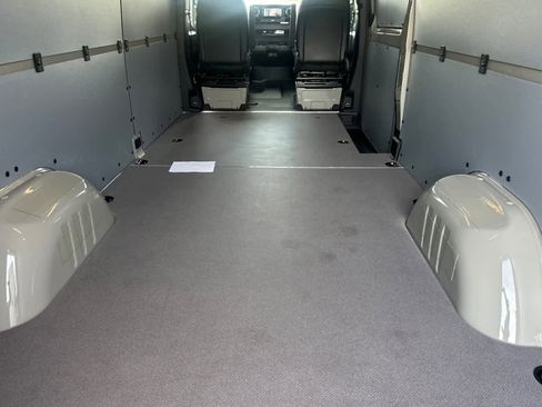 New 2025 Mercedes-Benz Sprinter 2500 image 11