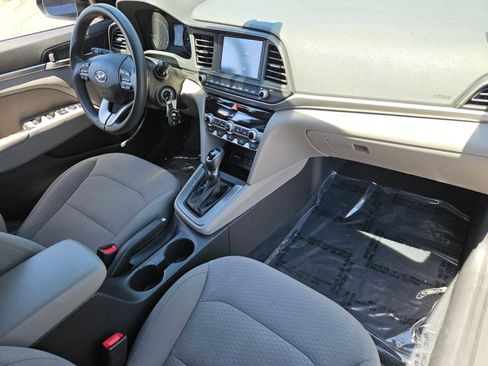 Used 2020 Hyundai Elantra SEL w/ Convenience Package (C2) FWD image 24