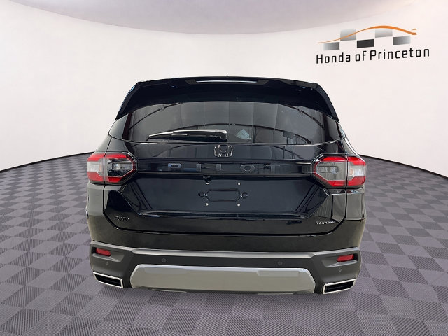 New 2026 Honda Pilot Touring image 4