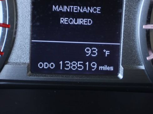 Used 2014 Toyota 4Runner SR5 RWD image 2