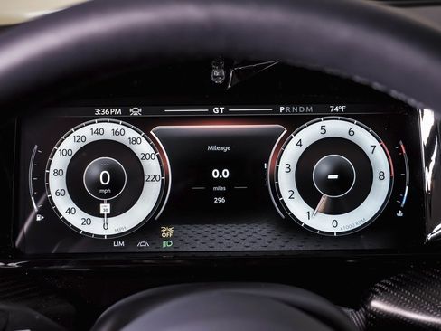 Used 2025 Aston Martin Vanquish image 28