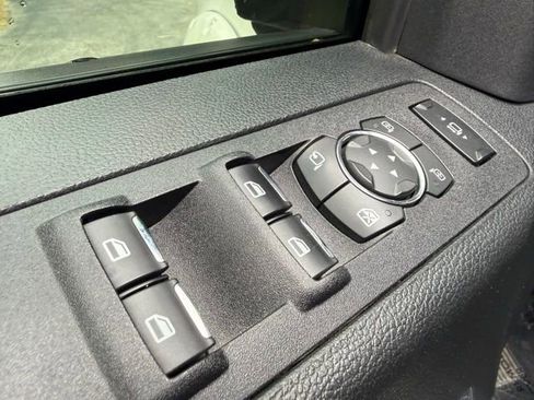 Used 2019 Ford F250 Lariat w/ Lariat Ultimate Package AWD/4WD image 12