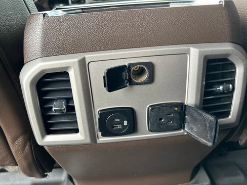 Used 2022 Ford F250 King Ranch w/ Chrome Package AWD/4WD image 44