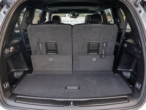 New 2025 Jeep Grand Cherokee L Altitude image 28