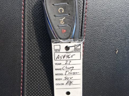 Used 2022 Chevrolet Traverse RS FWD image 25