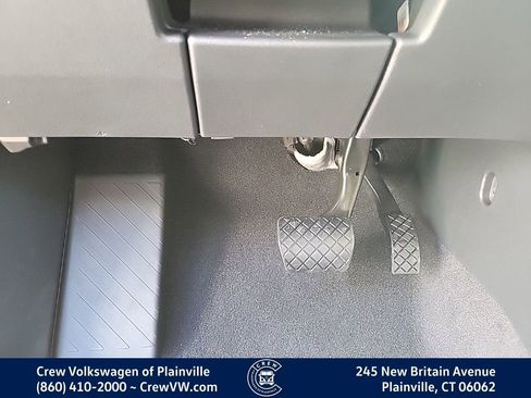 New 2026 Volkswagen Atlas SE image 28