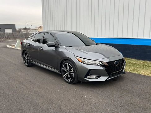 Used 2021 Nissan Sentra SR image 3
