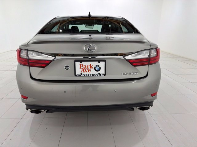 Used 2017 Lexus ES 350 w/ Luxury Package FWD image 4