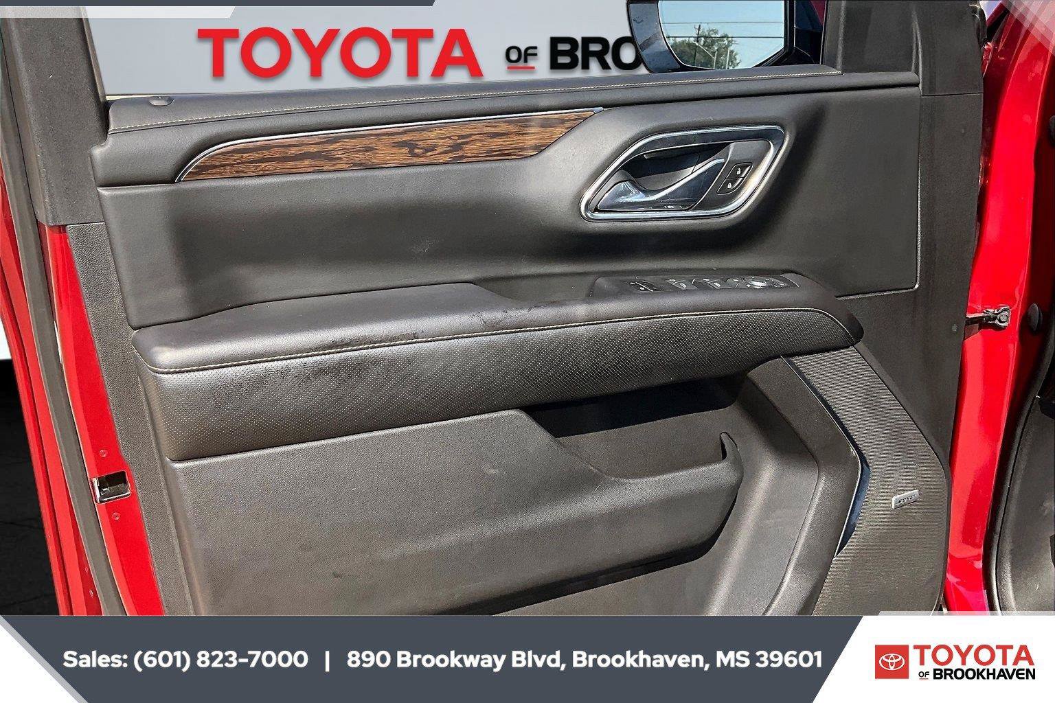 Used 2021 Chevrolet Tahoe Premier w/ Premium Package RWD image 17