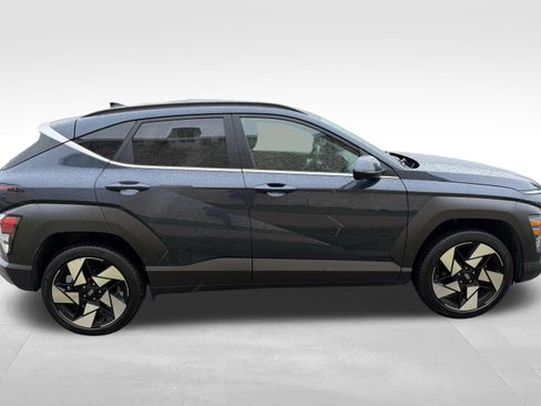Used 2024 Hyundai Kona Limited AWD/4WD image 4