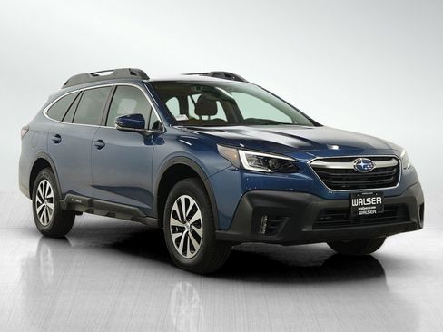 Used 2022 Subaru Outback Premium image 7