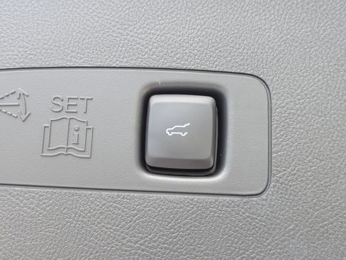 Certified 2024 Lincoln Corsair FWD w/ Equipment Group 101A image 14