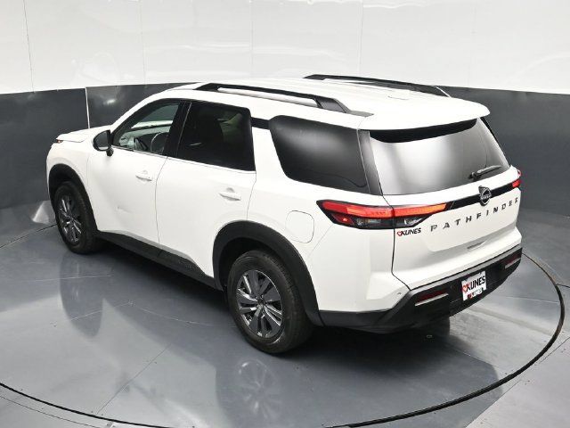 Used 2025 Nissan Pathfinder SV FWD image 53