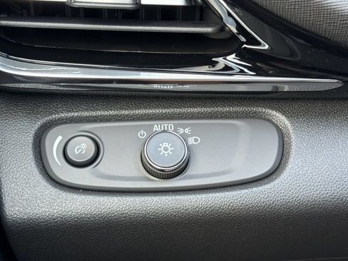 New 2026 Buick Envista Sport Touring w/ Convenience I Package FWD image 12