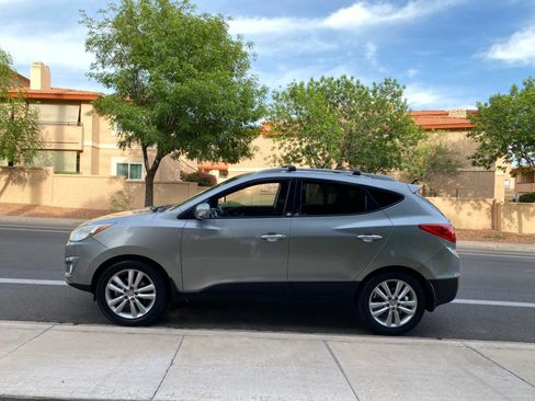 Used 2012 Hyundai Tucson Limited image 14