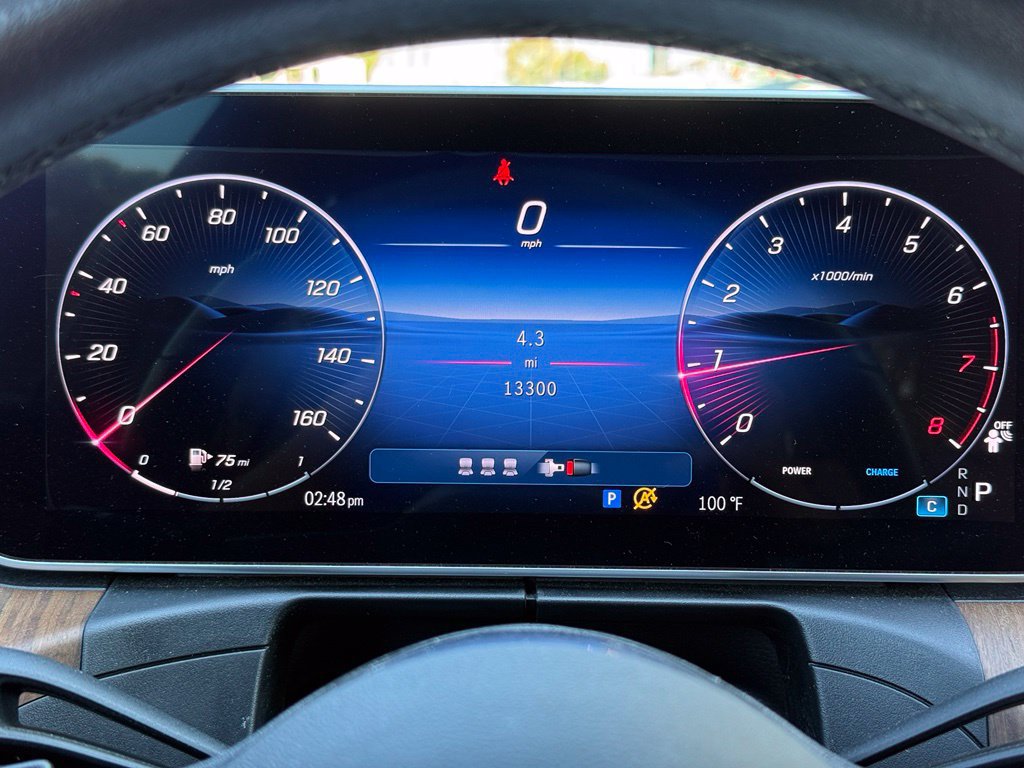 Used 2025 Mercedes-Benz C 300 Sedan image 12