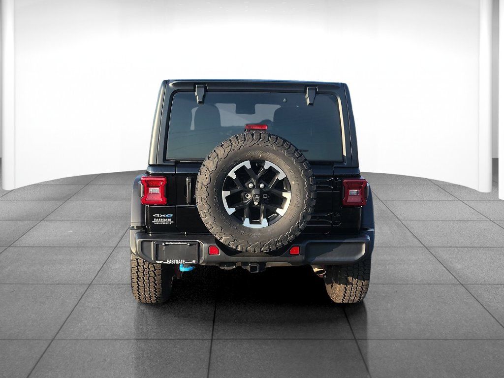 Used 2024 Jeep Wrangler Unlimited Rubicon 4xe AWD/4WD image 7