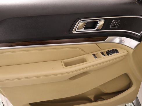 Used 2017 Ford Explorer Limited w/ Equipment Group 301A image 18