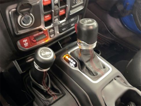 Used 2022 Jeep Wrangler Unlimited Rubicon w/ LED Lighting Group image 18