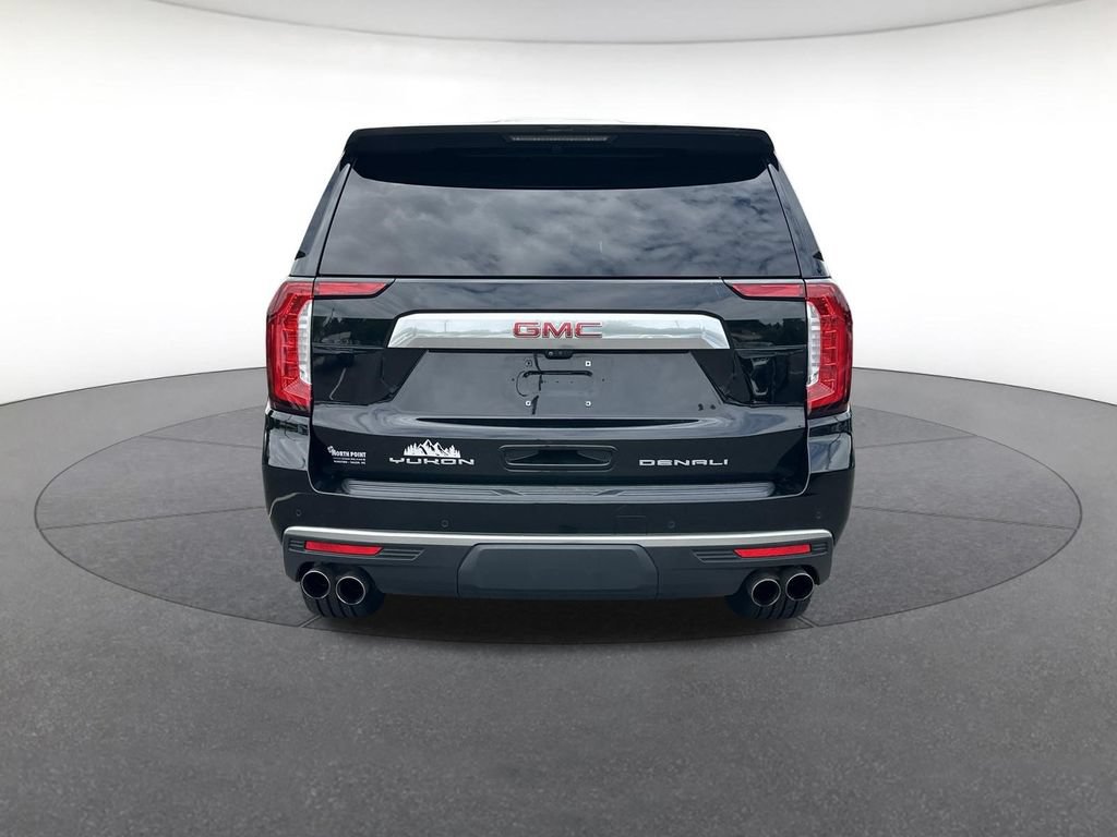Used 2021 GMC Yukon Denali w/ Denali Premium Package AWD/4WD image 4