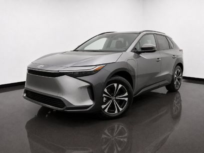 Used 2025 Toyota bZ4X AWD w/ Weather Package
