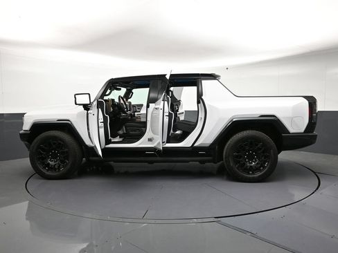 Certified 2025 GMC Hummer EV 2X AWD/4WD image 33