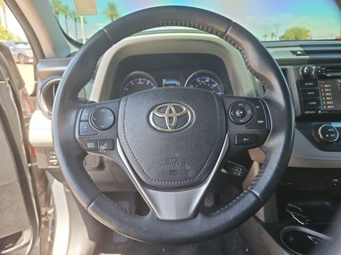 Used 2017 Toyota RAV4 XLE AWD/4WD image 11