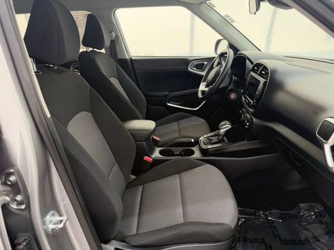 Used 2023 Kia Soul LX w/ Option Group 015 image 16