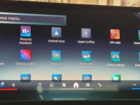 Certified 2025 BMW 530i image 21