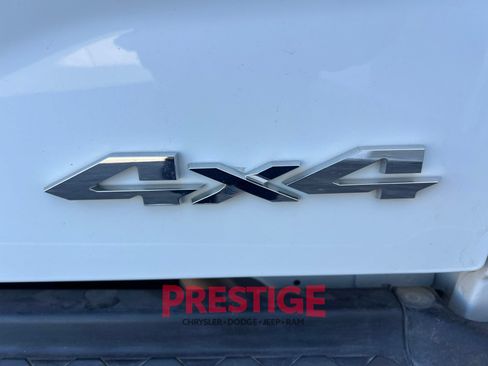 Used 2024 RAM 2500 Laramie AWD/4WD image 33