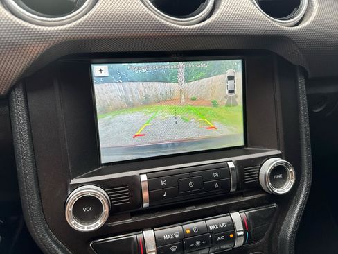 Used 2018 Ford Mustang GT w/ Equipment Group 301A RWD image 11