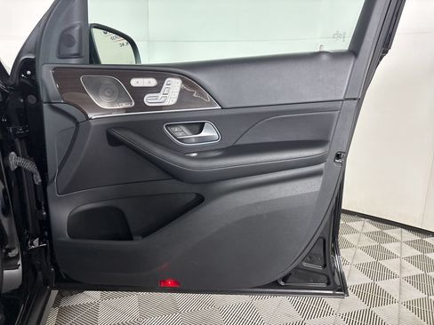 Used 2024 Mercedes-Benz GLE 350 4MATIC image 31
