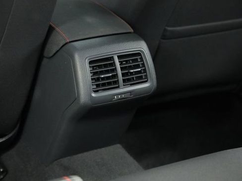 Used 2019 Volkswagen Golf 4-Door image 31