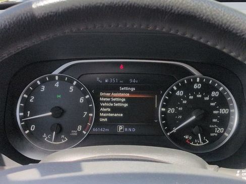 Used 2023 Nissan Frontier SV w/ SV Convenience Package RWD image 29