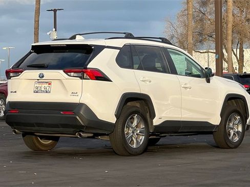 Used 2024 Toyota RAV4 XLE image 4