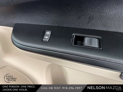 Used 2012 Toyota Camry LE image 42