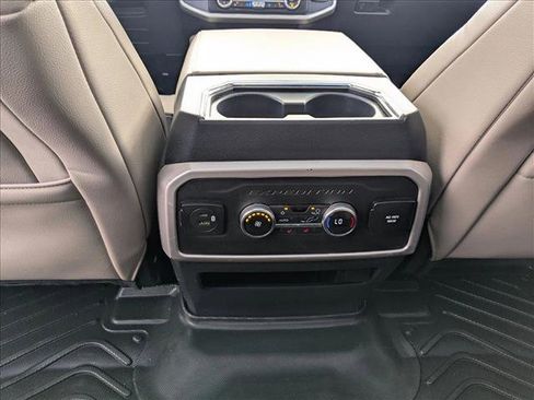Used 2022 Ford Expedition Limited image 20