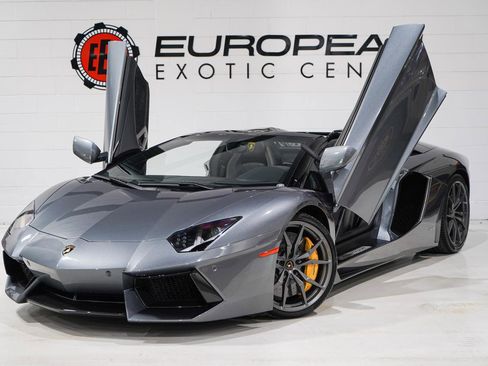Used 2014 Lamborghini Aventador LP 700-4 image 4