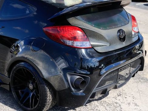 Used 2014 Hyundai Veloster Turbo image 32