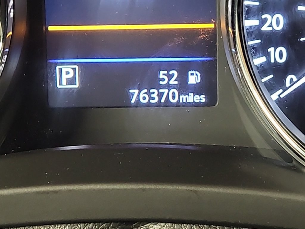 Used 2018 Nissan Rogue SV AWD/4WD image 8