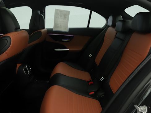 Used 2023 Mercedes-Benz C 300 Sedan image 31