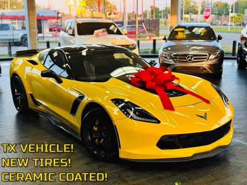 Used 2016 Chevrolet Corvette Z06 w/ 3LZ Preferred Equipment Group RWD image 1