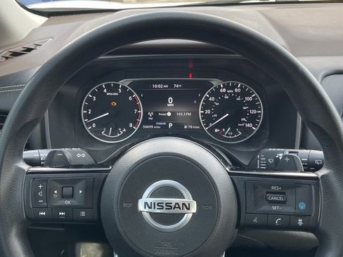 Certified 2021 Nissan Rogue SV image 9