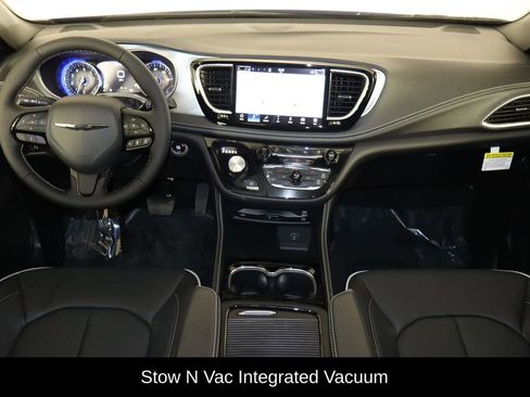 New 2026 Chrysler Pacifica Limited w/ Uconnect Theater Family Group FWD image 13