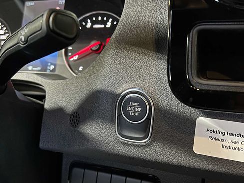 Used 2026 Mercedes-Benz Sprinter 2500 image 32