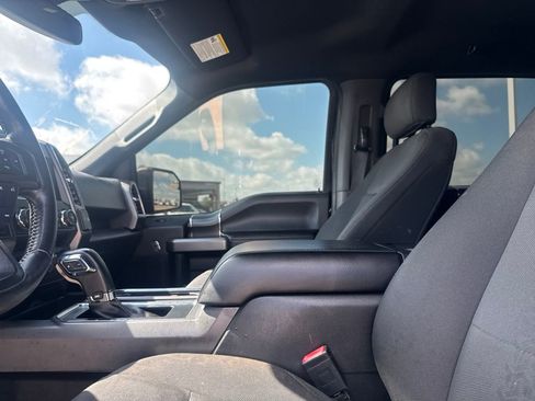 Used 2019 Ford F150 XLT w/ Equipment Group 302A Luxury AWD/4WD image 39