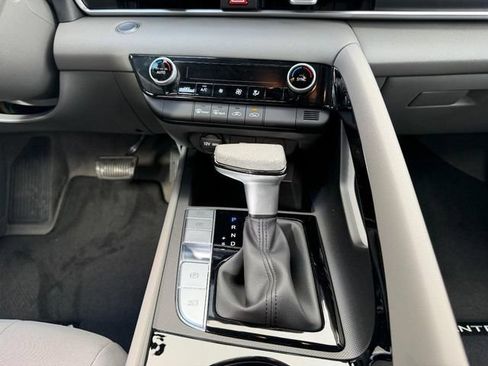 New 2026 Hyundai Elantra Hybrid FWD image 14